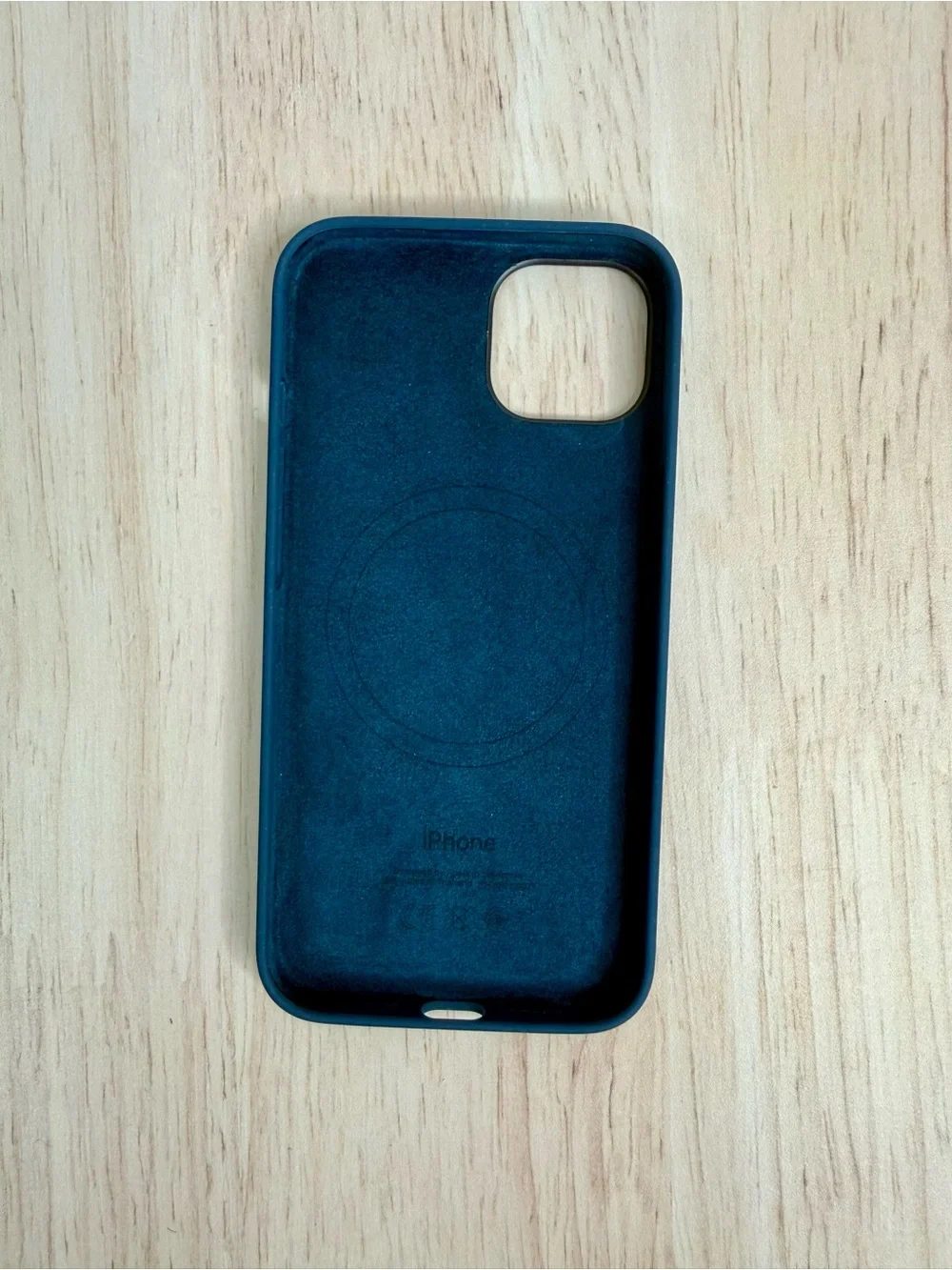 Apple iPhone 13 Silicone Case - Navy Blue